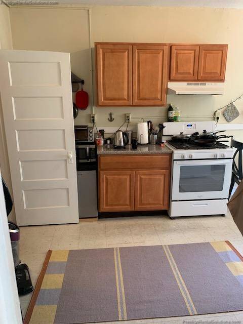 Photo - 230 South St Unit 2