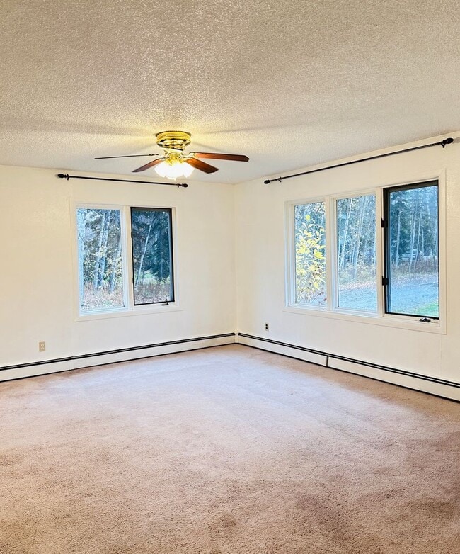 Photo - North Pole Home for Rent – 2BR, 1.5BA, Det...