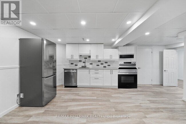 Photo - 237 Osmond Crescent