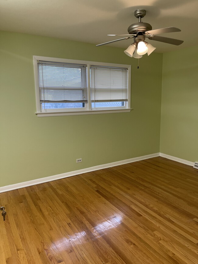 Photo - 634 Lawler Ave