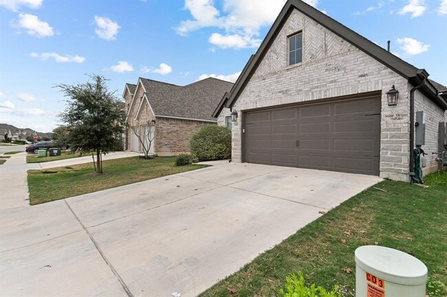 Photo - 817 Blue Oak Blvd