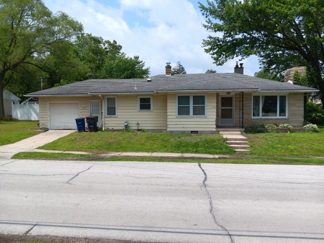 Building Photo - 110 Gorrell Ave