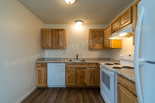 Photo - 2916-2924 Glendale Dr