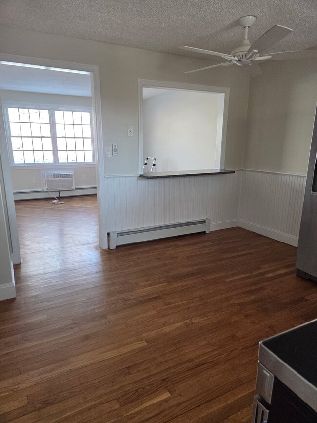 Photo - 201 Regan Rd