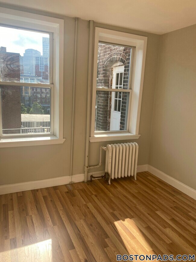 Photo - 220 Hanover St Unit 27