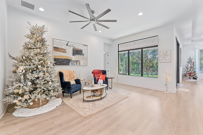 Photo - 13528 Machiavelli Way