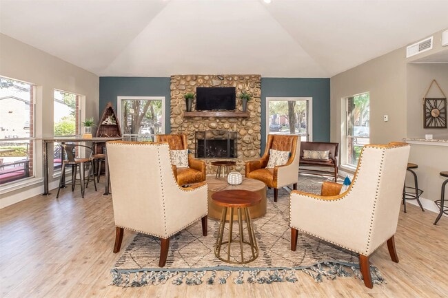 Building Photo - 8301 Boat Club Rd