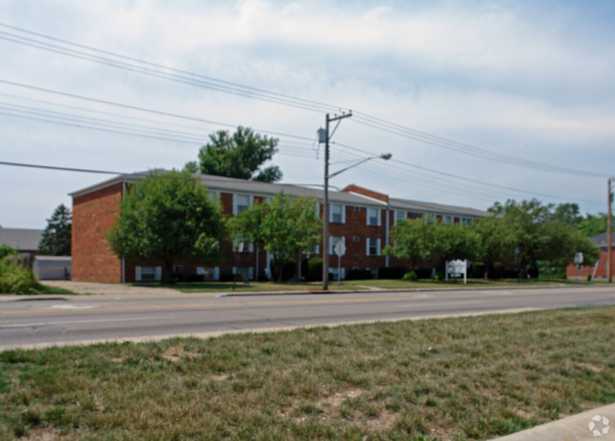 Debra Lynn Apartments - Debra Lynn Apartments