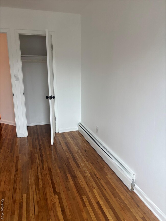 Photo - 654 Hegeman Ave