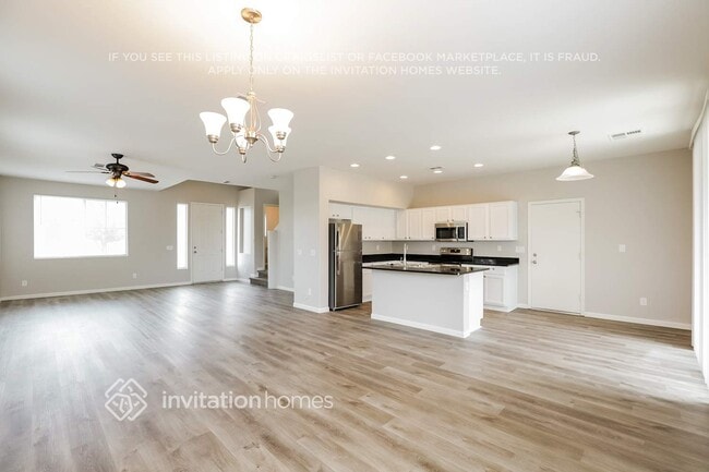Photo - 7233 S 39th Way