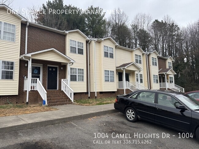Building Photo - 1004 Camel Heights Dr Unit 1004