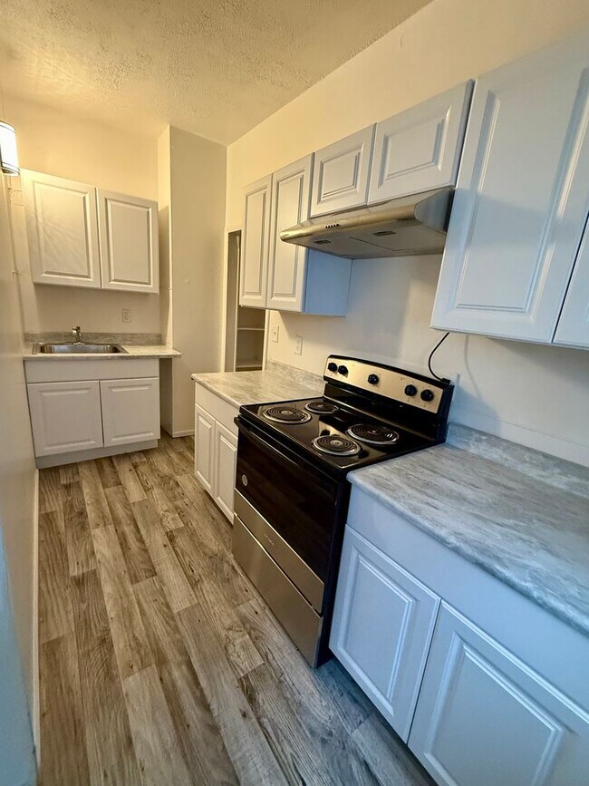 Photo - 5008 N Nelson St Unidad #B