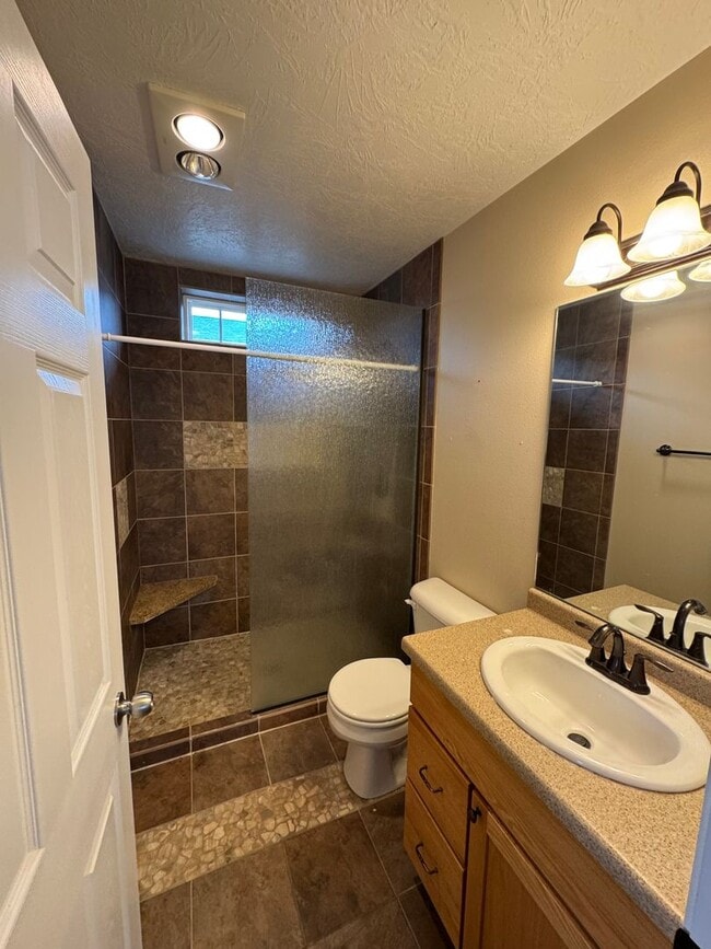 Photo - Cozy 4 bed 3 bath house