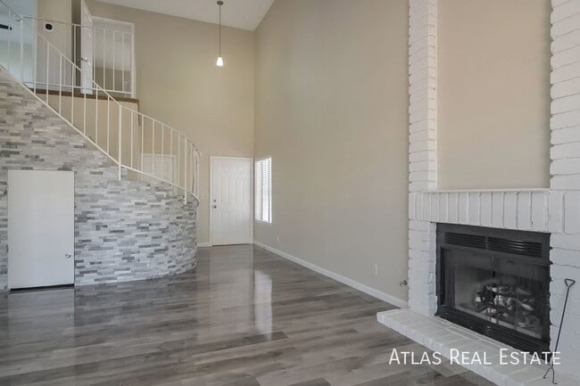 Photo - 549 Tabony Ave House