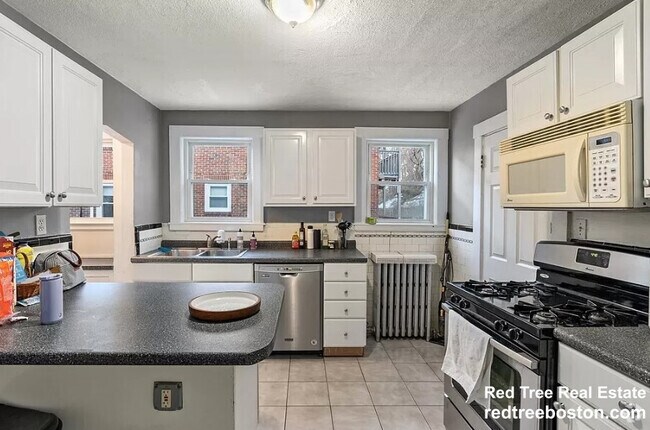 Building Photo - 86 Colborne Rd Rental