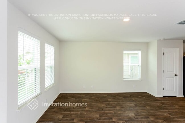 Photo - 9807 Spotted Rose