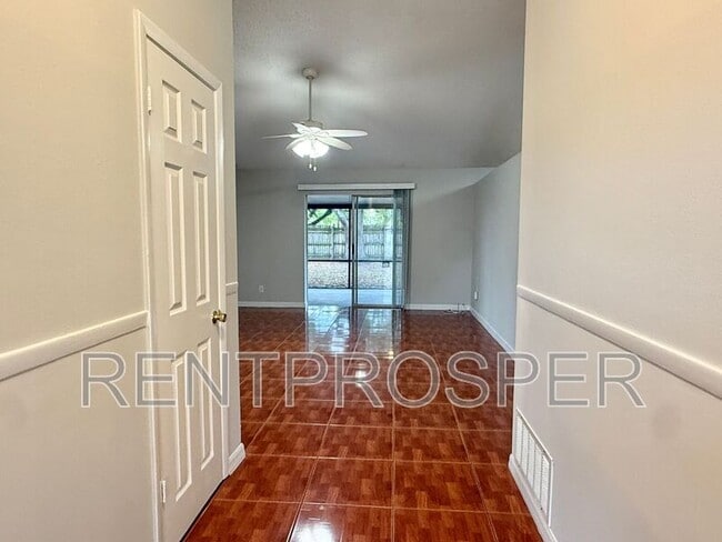 Photo - 2310 Pebble Ct