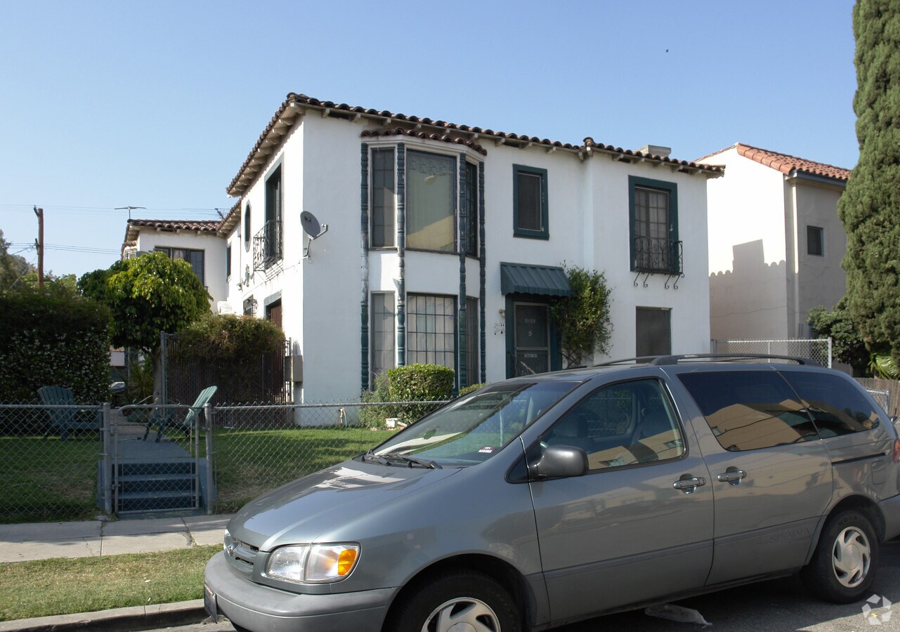 Photo - 5139 Marathon St