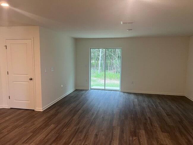 Photo - 3 Dogwood Dr Terrace