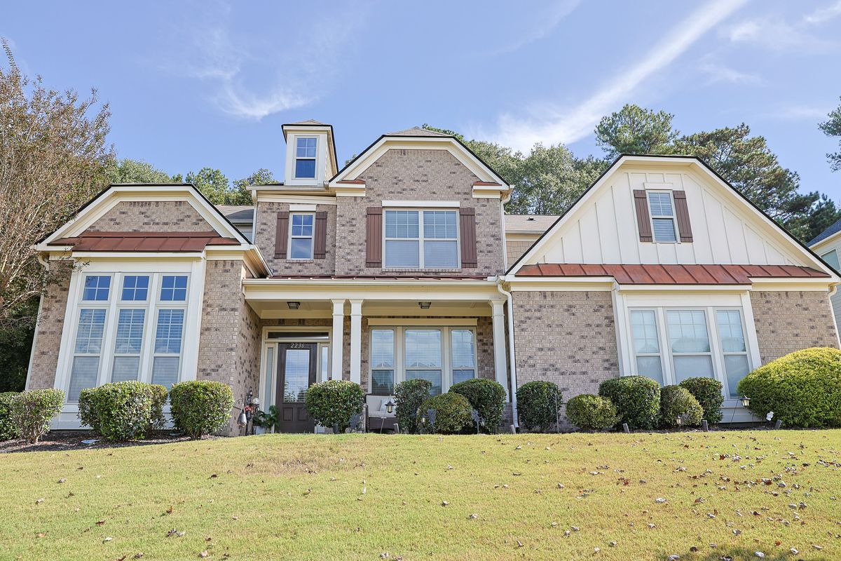 Photo - 2236 Caledonia Dr SE