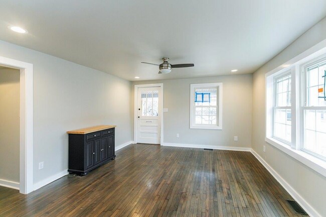 Photo - Adorable 3 bedroom 2 bath home for rent in Kenwick!