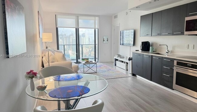 Photo - 45 SW 9th St Unidad 3809