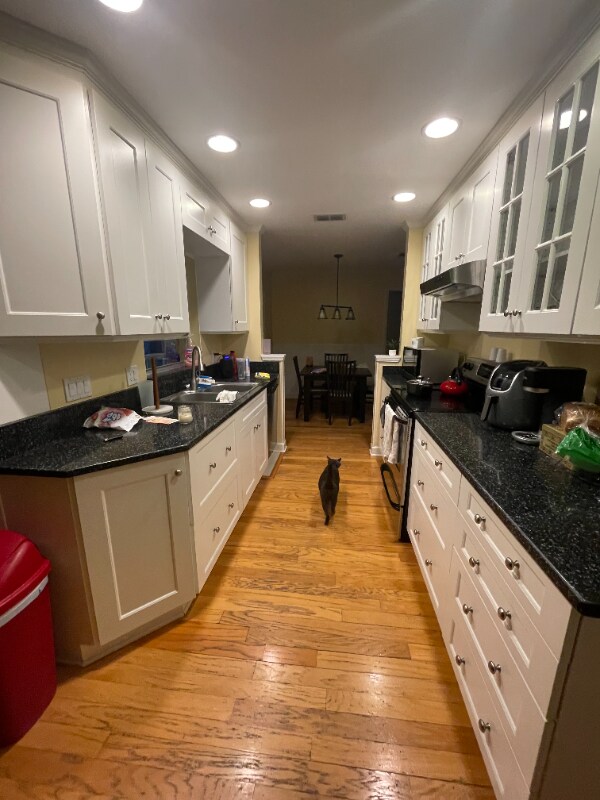 Photo - 9214 Fable St