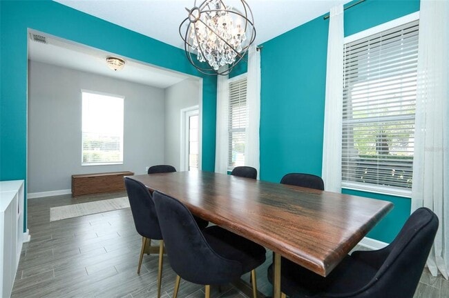 Photo - 12003 Theme Alley