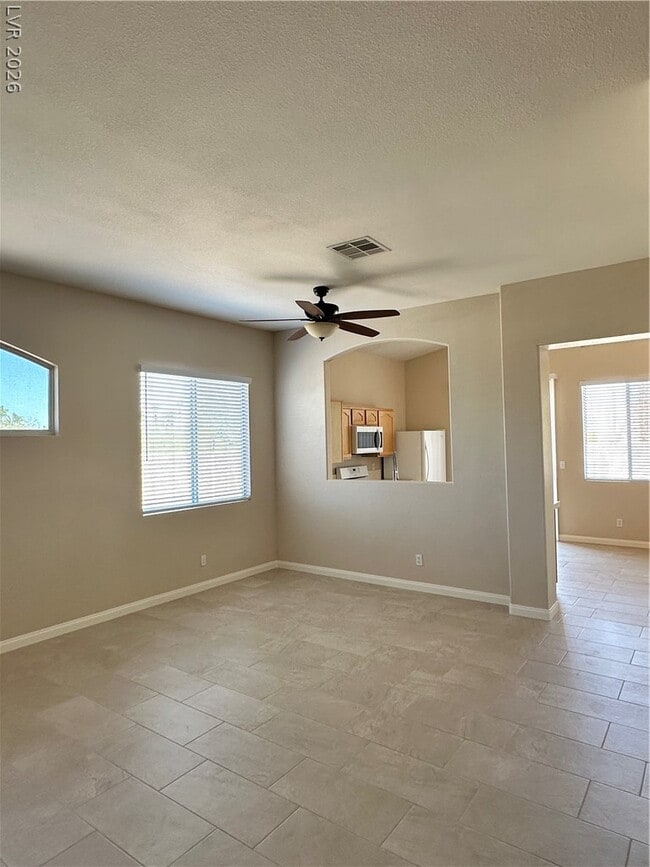Building Photo - 1922 Thunder Ridge Cir