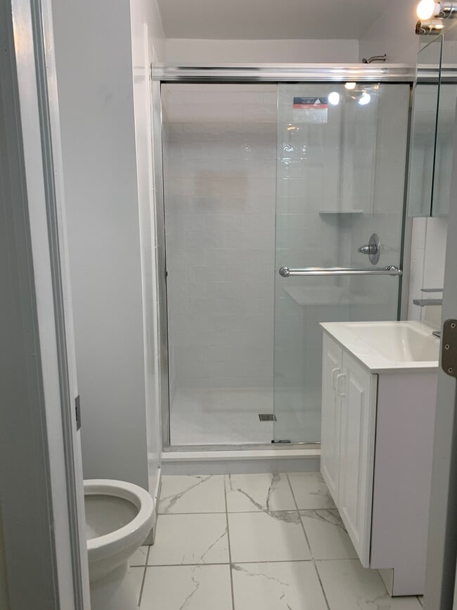 Bathroom - 1Bd 1Ba