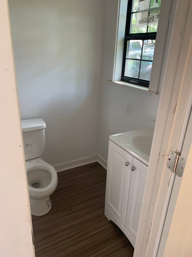 Photo - 1352 Linda Ann Dr