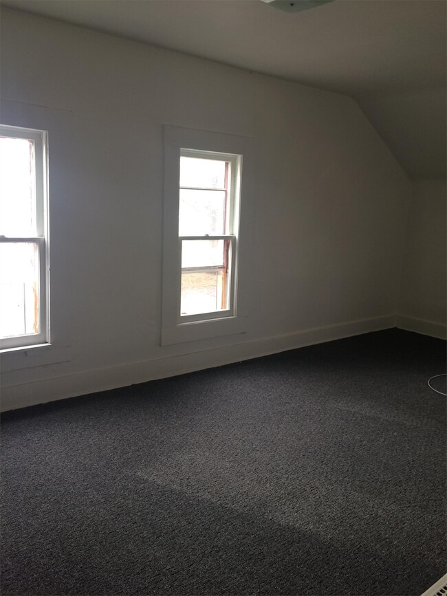 Photo - 213 Cottage St