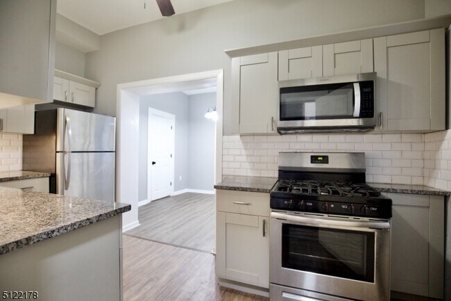 Photo - 374 E Westfield Ave