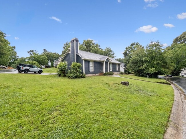 Photo - 121 Winthrop Way