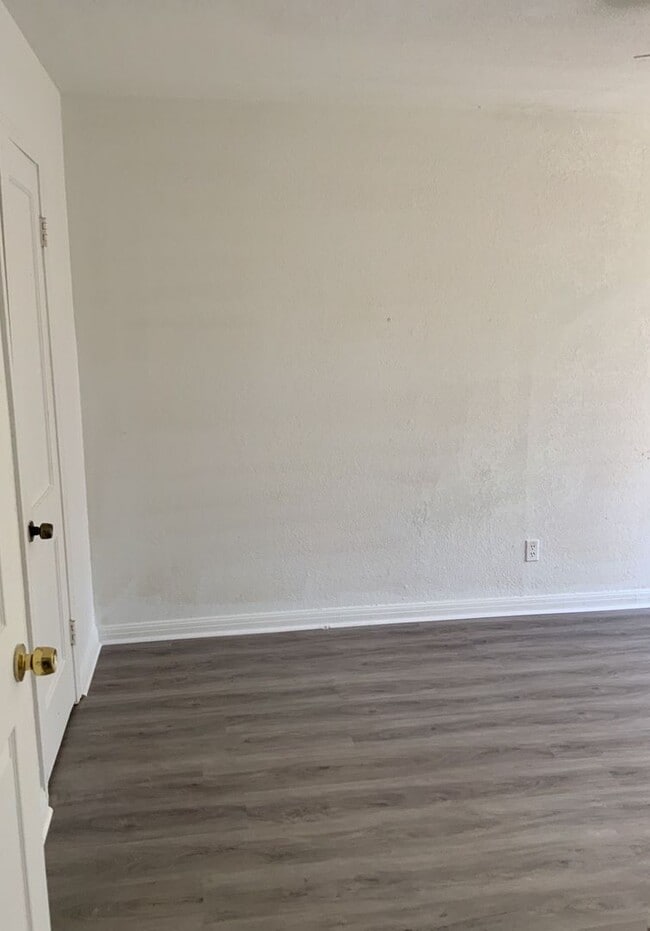 Photo - 1710-1712 Alamo Ave Unit 1710