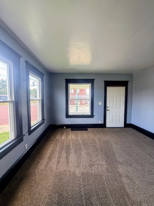 Photo - 2359 Mahoning Rd NE Unit 1