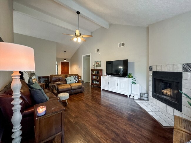 Photo - 2909 Laurelridge Dr