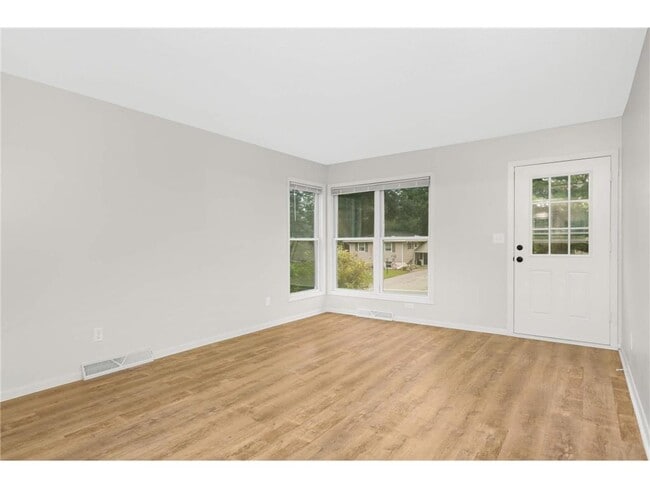 Photo - 120 Inglewood St