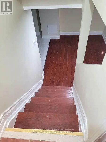 Photo - 71 Middlecote Dr