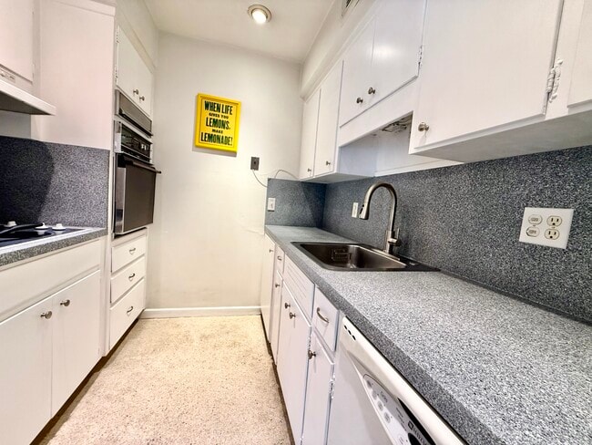 Photo - 128 Venetian Dr Unit 128 Venetian Dr