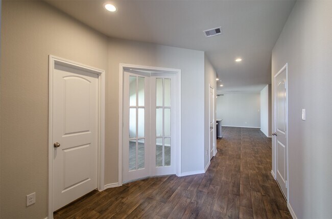 Photo - 13966 Fort Ward Way