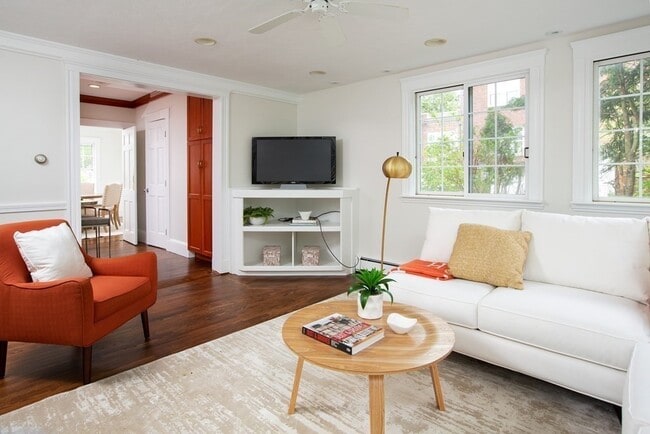 Photo - 16 Cabot St