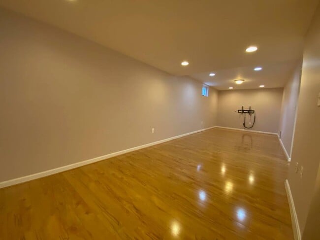 Large basement perfect for a game room or home theater