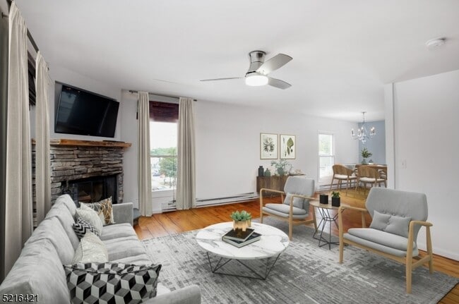 Building Photo - 117 Main St Unit 5