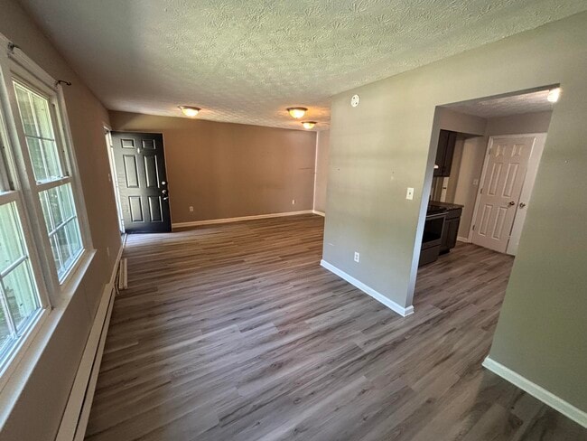 Photo - 330 Garden Park Dr