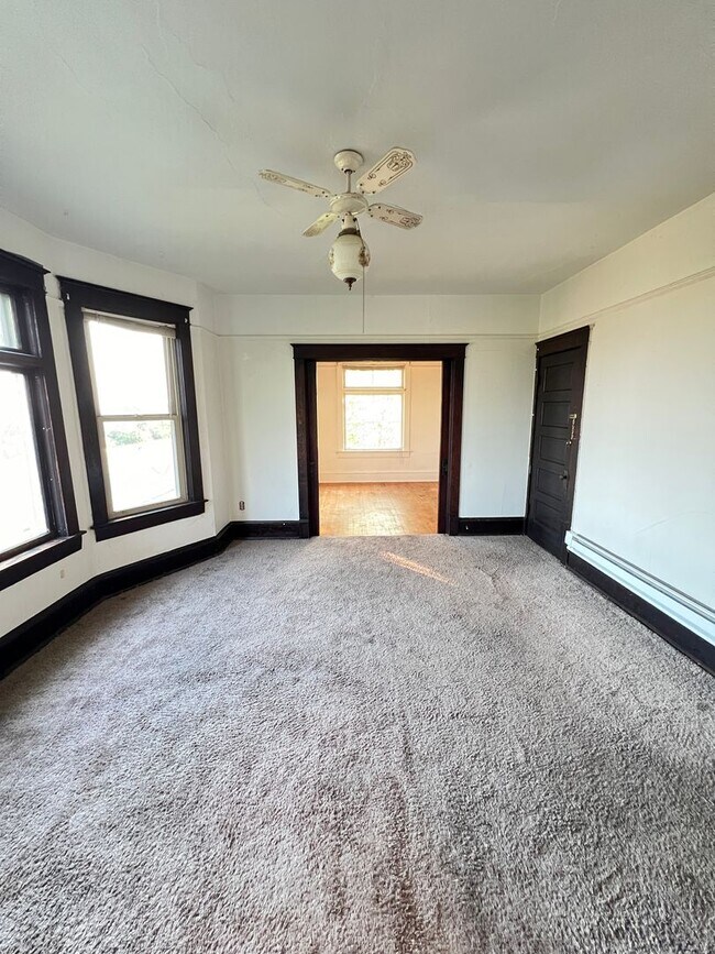 Photo - 910 N 22nd Ave W Unit 910 N 22nd Ave W - 3