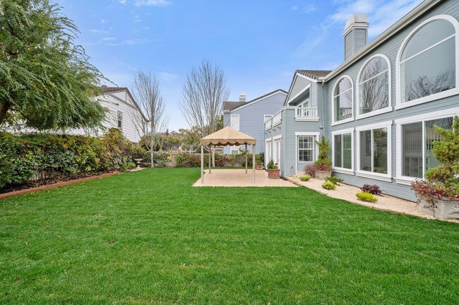 Photo - 142 Monaco Dr