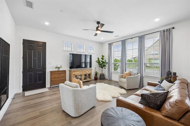 Photo - 7035 Granbury Ln