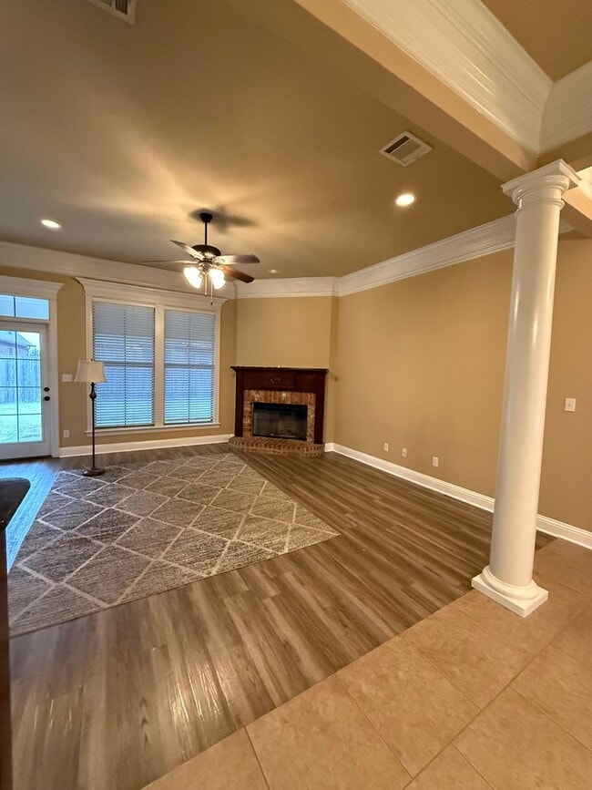 Photo - Haughton! Charming 3-Bedroom Brick Home with Spacious Yard