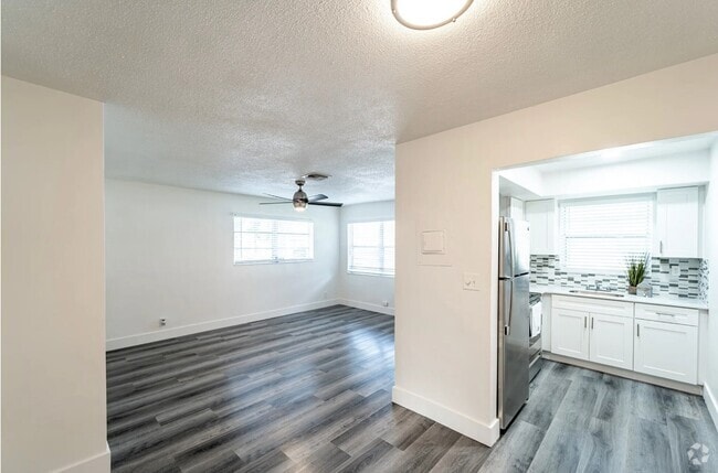 Building Photo - 4152 SW 24th Ct Rental